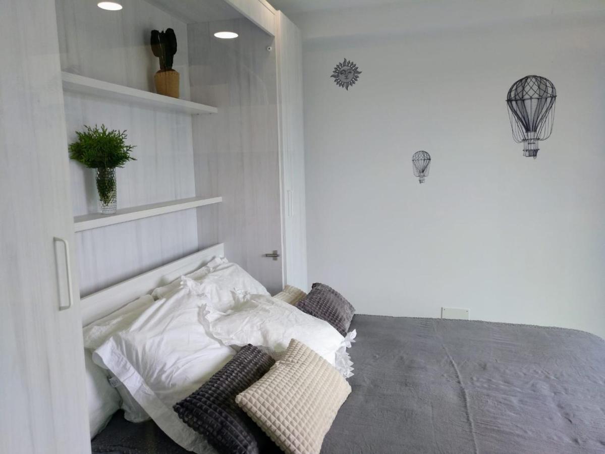 サンティアゴ・デ・コンポステーラCasa Rocha Velha Con Terraza Y Piscina Particularアパートメント エクステリア 写真