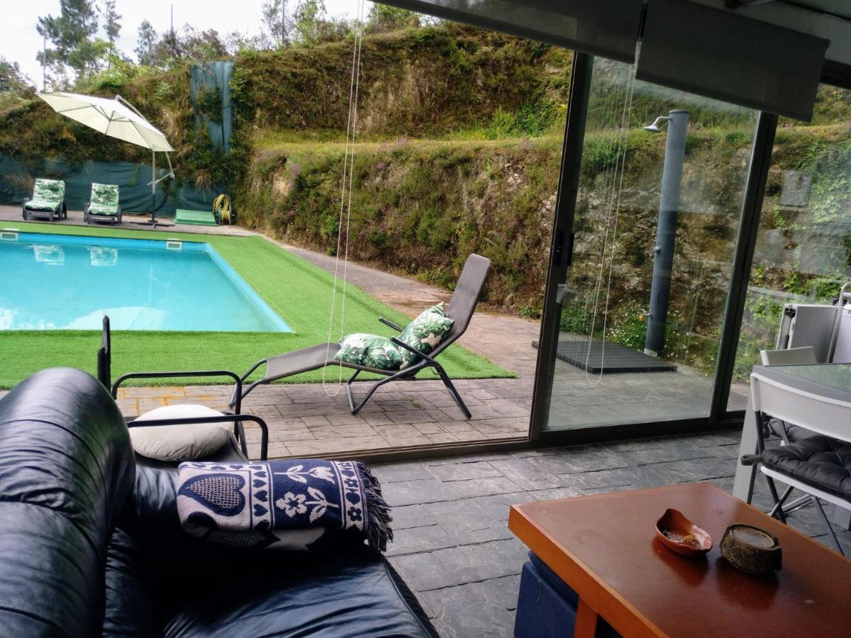 サンティアゴ・デ・コンポステーラCasa Rocha Velha Con Terraza Y Piscina Particularアパートメント エクステリア 写真